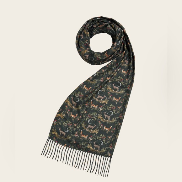 FABLE England black Into the Woods Tassel Scarf new with tags - Picture 7 of 8